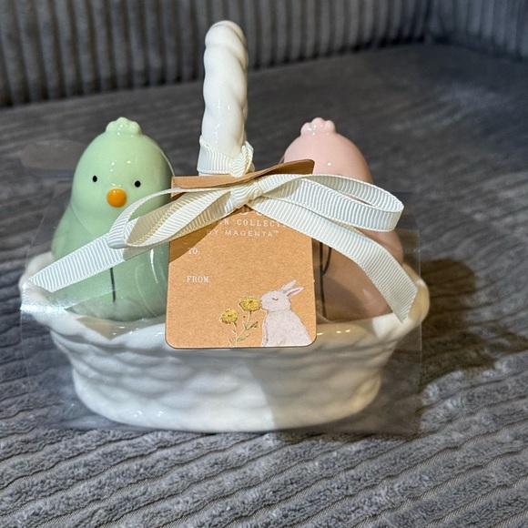 Rae Dunn Salt and Pepper Shaker Set - Green and Pink - Picture 8 of 12